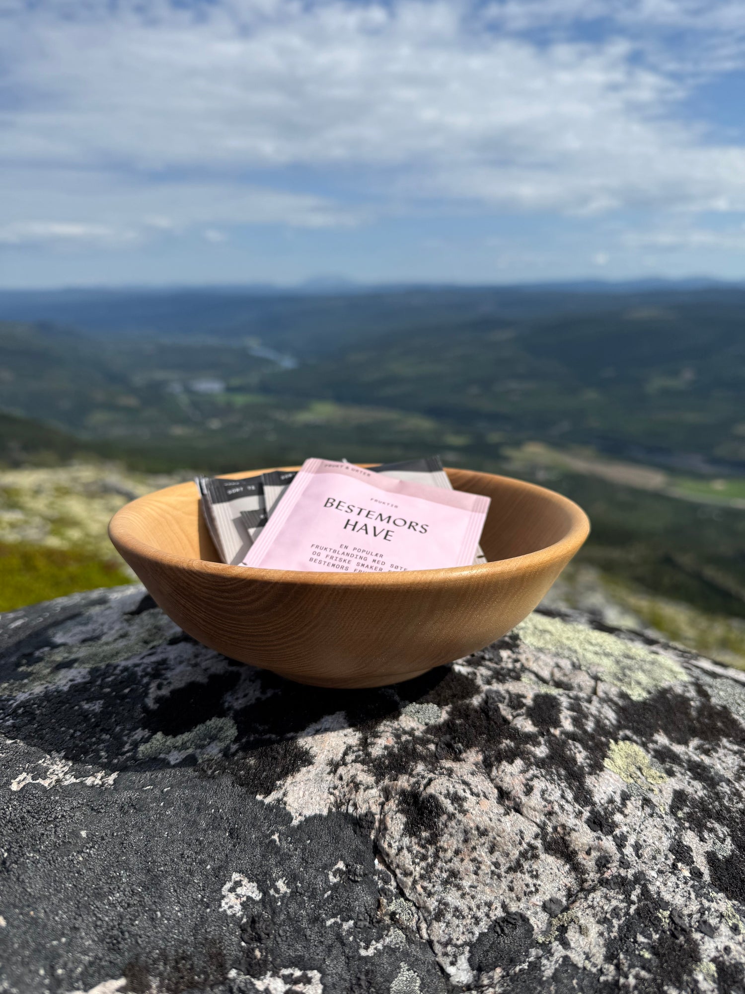 Treboller og treskåler - håndlaget kunstverk