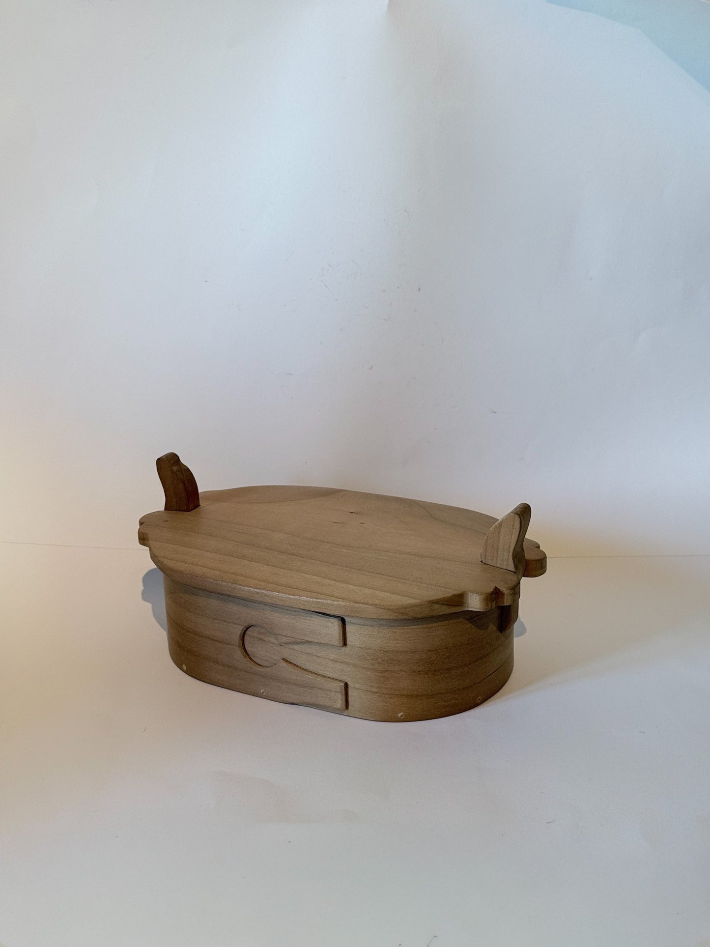 Tine håndlaget i amerikansk Kirsebær-tre