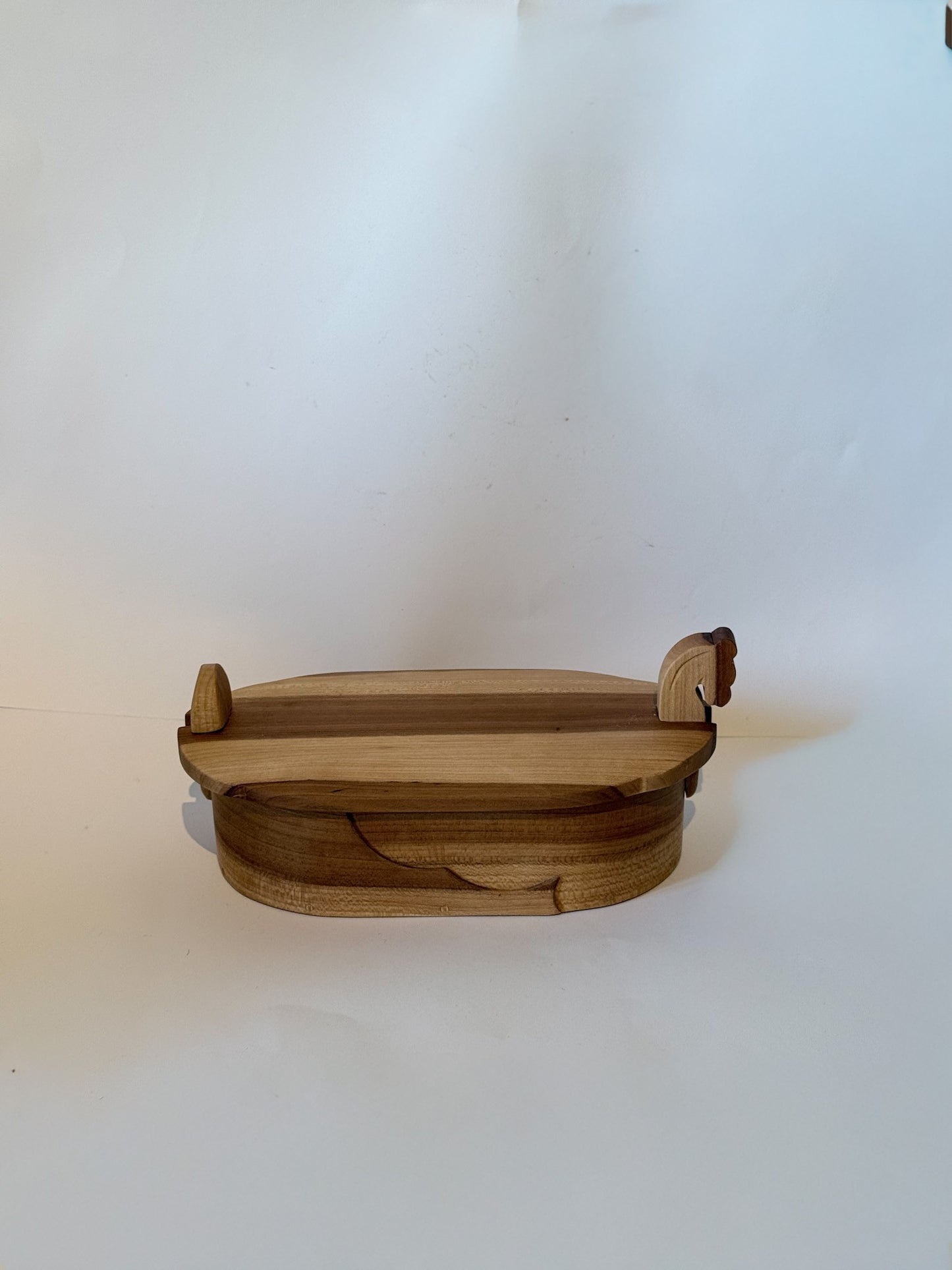 Tine håndlaget i plommetre Opal