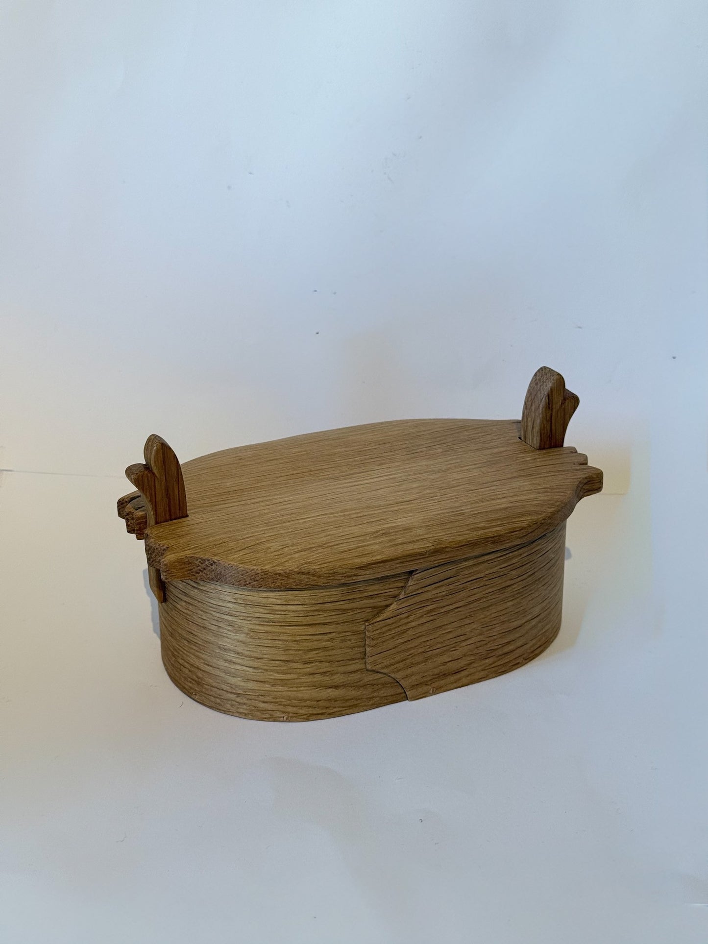 Tine håndlaget i norsk Eik