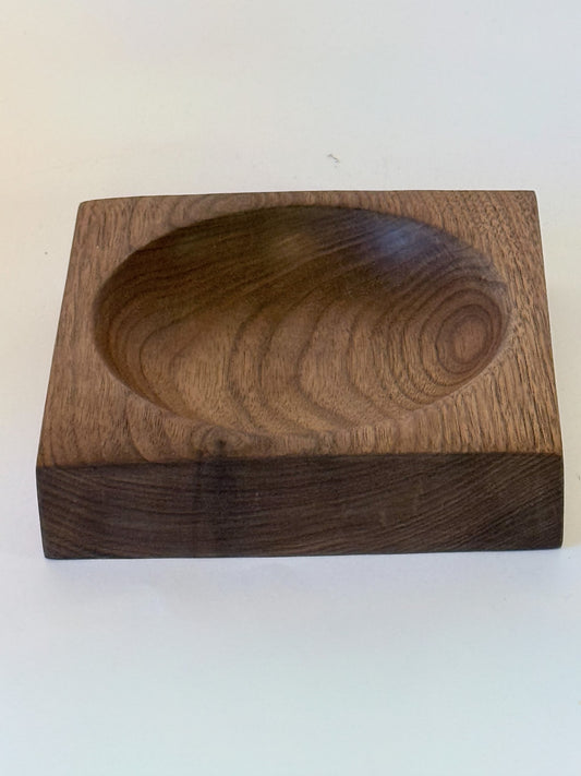 Skål håndlaget i tre